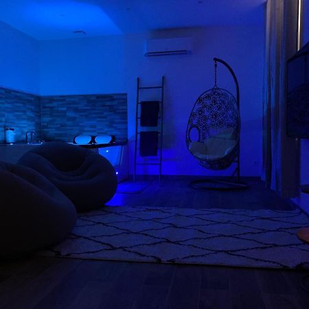 Appartement Cosy Jacuzzy Luxe Gare De Toulon Exteriör bild