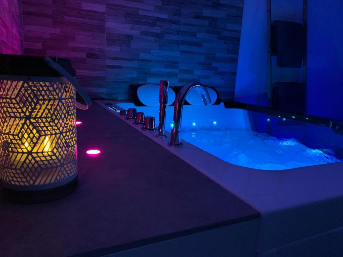 Appartement Cosy Jacuzzy Luxe Gare De Toulon Exteriör bild